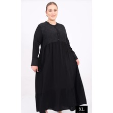 Büyük Beden Pamuk Viskon Kumaş Robası ve Kol Manşeti Dantel Detaylı Yarım Pat Düğmeli Elbise