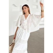 Bağcık Detaylı Crop Güpür Gömlek Beyaz 9352