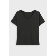 Kadın V Yaka Kısa Kollu Ince Esnek T-Shirt