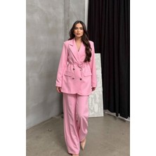 Kadın Ikili Blazer Ceket Pantolon Takım Aksesuar ve Düğme Detaylı Bol Paça