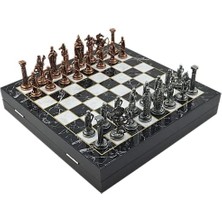 Büyük Boy Metal Ingiliz Satranç Tk. Antik ve Mermer Desenli Sandıklı Mdf TAHTASI(36X36 Cm.)