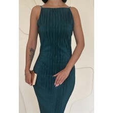 Moda Kumsal Zümrüt Piliseli Halter Boyun Elbise