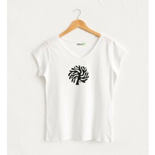 Etnik Ağaç Görselli Tasarım T-Shirt