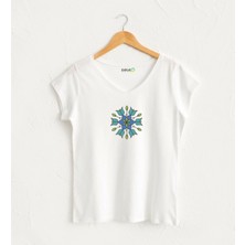 Çini Motifi Görselli Tasarım T-Shirt