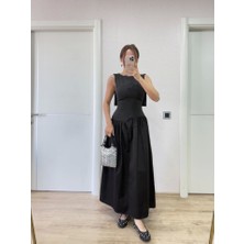 Moda Kumsal Arkası Kanatlı Uzun Elbise- Siyah