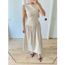 Moda Kumsal Arkası Kanatlı Uzun Elbise- Bej