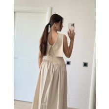 Moda Kumsal Arkası Kanatlı Uzun Elbise- Bej