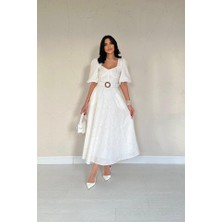 Moda Kumsal Ekru Göğüs Kup Detaylı Kemerli Brode Elbise