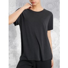 lessisor.co Bisiklet Yaka Siyah Basic Tshirt