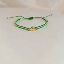 Crystal Atelier Yeşil Makrome Altın Renk Kaktüs Figürlü Bileklik, Ayarlanabilir Şans Bilekliği El Yapımı Unisex Takı, Altın Kaplama Kaktüs Figürlü Yeşil Makrome Bileklik, Ip Bileklik, Örgü Bileklik