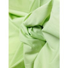 Açık Yeşil Renkte Poplin Benzeri Dokumaen: 150 cm