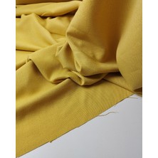 Pastel Sarı Renkte Bir Çeşit Krepen: 140 cm
