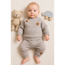 Jakarlı Omuzdan Düğmeli 2'li Erkek Bebek Takımı