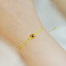 Crystal Atelier El Yapımı Sarı Nazar Boncuklu Makrome Bileklik, Ayarlanabilir Ip Şans ve Kötü Enerjiye Karşı Koruma Bilekliği, Nazar Aksesuar, Minimal Takı, Sarı Bileklik, Hediyelik Bileklik