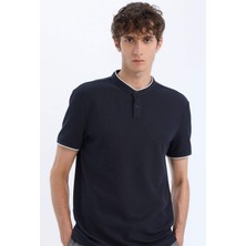 DeFacto Slim Fit Dar Kesim Dik Yaka Dokulu Kısa Kollu Waffle Polo Tişört Z4262AZ25SM