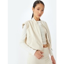 Koton Cepli Fermuarlı Crop Kolsuz Suni Deri Ceket