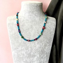 Karışık Renkli Minik Boncuklu Doğal Taş Sıralı Kolye