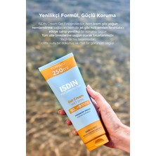 Isdın Fotoprotector Gel Cream Wet Skin SPF50 250ML