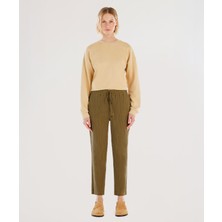 Yargıcı Beli Bağlama Detaylı Pantolon