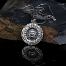 Aslan Motifli Siyah Zirkon Taşlı Beyaz Zirkon Taşlı 925 Ayar Gümüş Erkek Kolye