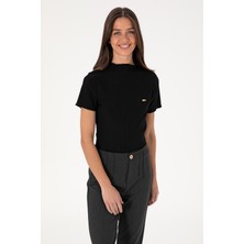 U.S. Polo Assn. Kadın Siyah Dik Yaka Tişört 50312951-VR046