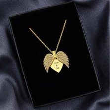 Kişiye Özel Isim Yazılı Melek Kanatlı Kalp Kolye