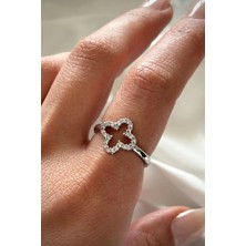 Ünlü Marka Zirkon Taşlı Kadın Yüzük