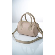 Kadın Askılı Deri El ve Omuz Çantası Yeni Sezon Şık Tasarım EN:17CM YÜKSEKLIK:15CM