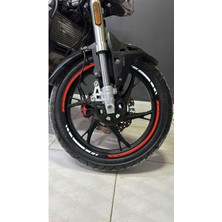 Benelli 125S Neon Turuncu ve Gümüş Gri  Parçalı Üçgen Desenli Sticker Etiket Modeli