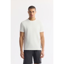 AVVA Erkek Beyaz Bisiklet Yaka Baskılı Bi-Stretch İnterlok Regular Fit T-Shirt A51Y1136