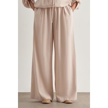 Mizalle Modal Karışımlı Rahat Kesim Beli Lastikli Bej Rengi Pantolon