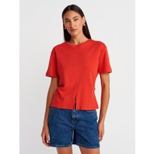 31874 Yırtmaç Detaylı T-Shirt-Kırmızı