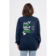 Oversize Sırtta Not Free Baskılı Sweatshirt
