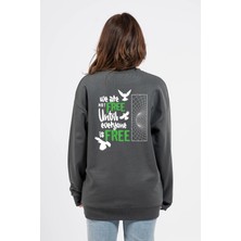 Oversize Sırtta Not Free Baskılı Sweatshirt