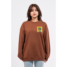 Oversize Göğüste Cry Woman Baskılı Sweatshirt