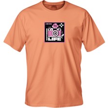 Regular Capturing Life T-Shirt