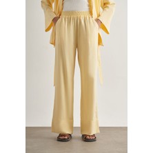 Mizalle Keten Karışımlı Beli Lastikli Geniş Kesim Sarı Pantolon