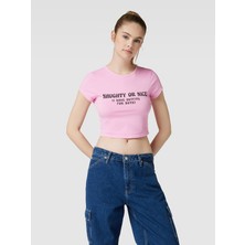 Pembe Bisiklet Yaka Naughty Or Nıce Baskılı Crop T-Shirt