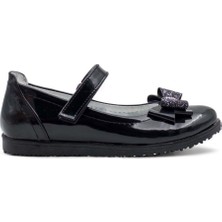 Varkan Fiyonklu Kız Çocuk Babet Ayakkabı Siyah Rugan