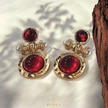 Sonsuz Akşam Küpesi Kırmızı Renk Inci Detaylı Çelik Vintage taşlı parlak küpe ışıltılı ve zarif retro model yaz sezonu modern gösterişli şık takı