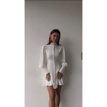 Gelirr Beyaz Düğmeli Elbise