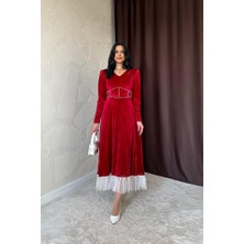 Gelirr Kırmızı Inci Aksesuarlı Kadife Elbise