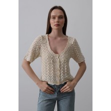 Gelirr Çiçek Detaylı Düğmeli Triko - Ekru