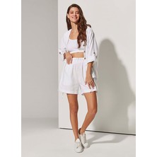 White By Nature Lastikli Bel Normal Beyaz Kadın Şort 331848