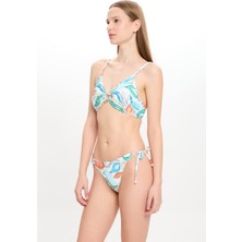 Çok Renkli Dokulu Geniş Üçgen Bikini Takımı 25SW002ST