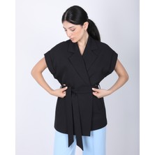 Kadın Siyah Düşük Omuzlu Oversize Kuşaklı Yelek