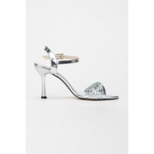 Latina Seri Ince Topuklu Tokalı Kadın Abiye Ayakkabı