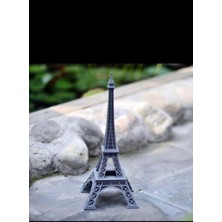 Eyfel Kulesi eviniz için müthiş bir tasarım. Detaylarıyla ön plana çıkıyor 
