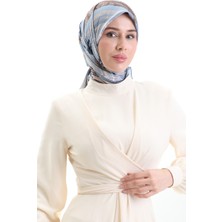 Sefa Merve Karaca Desenli Kupra Eşarp 81089-09 Mavi Yavruağzı