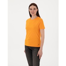 Pierre Cardin Kadın Turuncu Regular Fit Basic Tişört 50305766-VR051